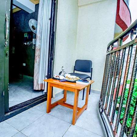 Harts Motel Kampala Buitenkant foto